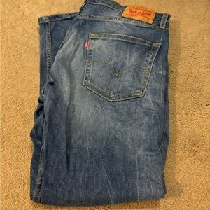 Men’s Levi’s jeans